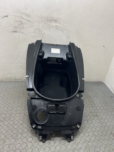 Scocca vano casco - vano, sotto